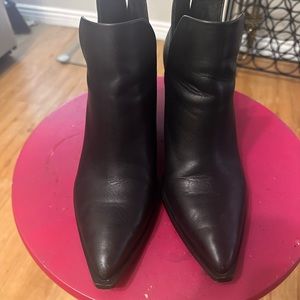 Vince camuto booties. Black